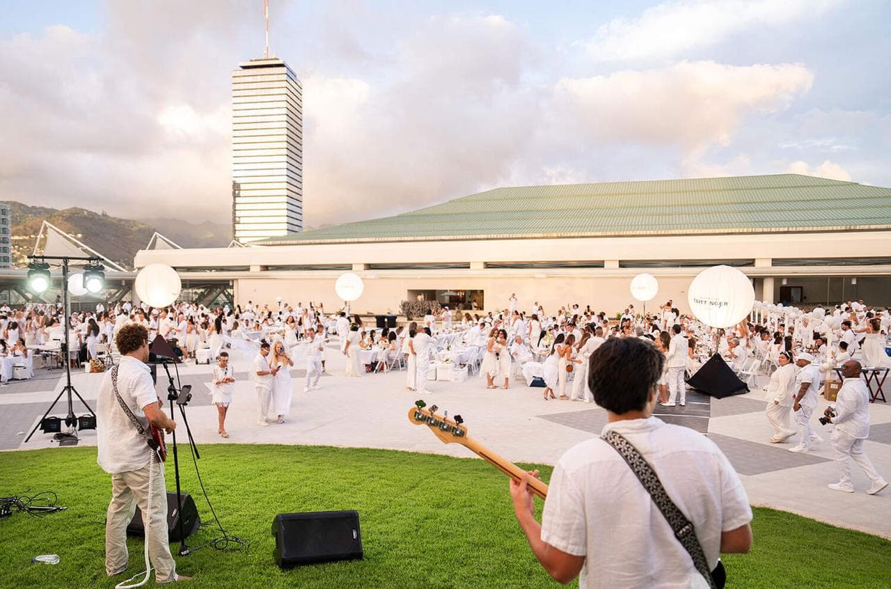 Diner En Blanc Hawaiʻi 2025